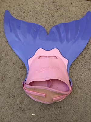 FINIS Atlantis  MERMAID Fin MONOFIN swimming flipper pink and purple