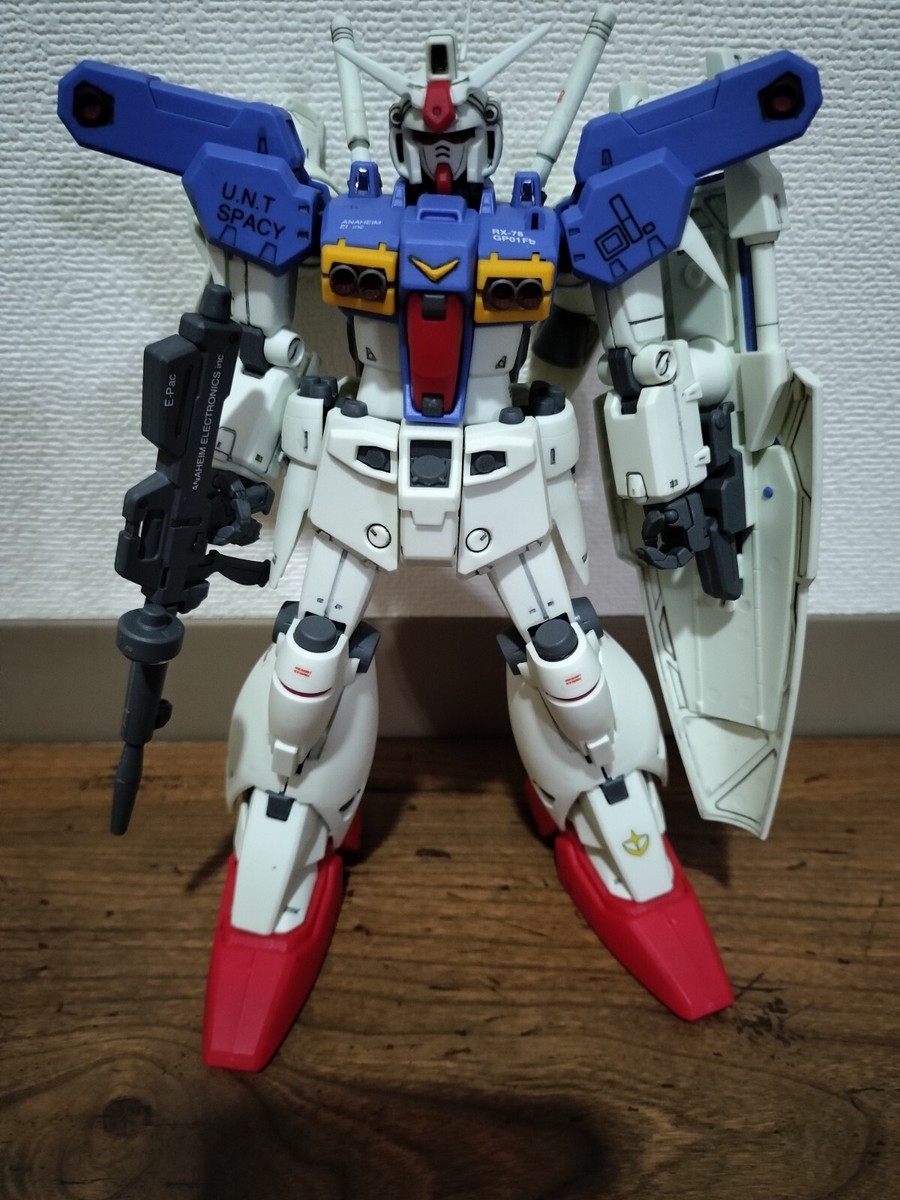 GUNDAM MG GP01Fb Zephyranthes Top Coating 1:100 BANDAI Model