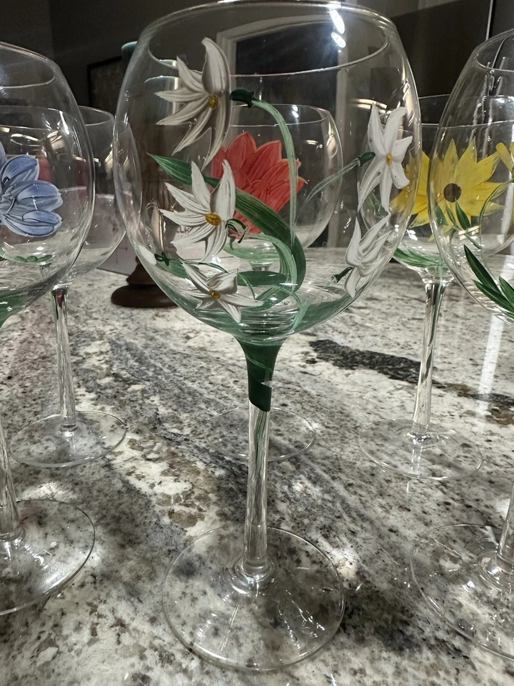 Juego de 6 copas de globo Artland copas de vino pintadas a mano diseños de flores 16 oz Foto 4 de 4