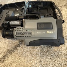 Panasonic AG-456 S-VHS Reporter 12x Zoom Camcorder w/ Case For Parts