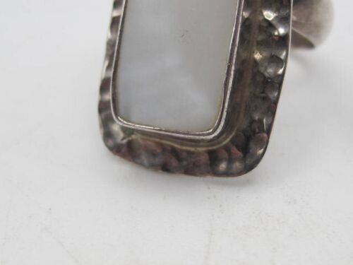 Vintage riesiger gehämmerter Sterling 925 Ring rechteckiger MOP Stein Gr.10 - 12,8 g - Bild 4 von 11