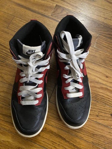 red black white dunks