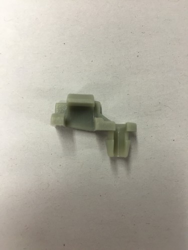 New OE Spec Tailgate Handle Rod RH & LH Clip For GM Chevy Silverado GMC Sierra - Picture 3 of 3