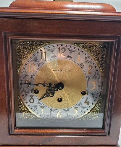 Howard Miller Samuel Watson 612429 Keywound Cherry Mantel Clock-3 Chime Melodies - Picture 2 of 11