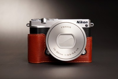 Handmade Genunie Real Leather half Camera Case Camera Cover bag for Nikon J5