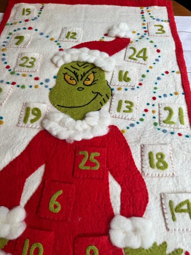 Williams Sonoma The Grinch Felt Advent Christmas Countdown Calendar - Picture 5 of 8
