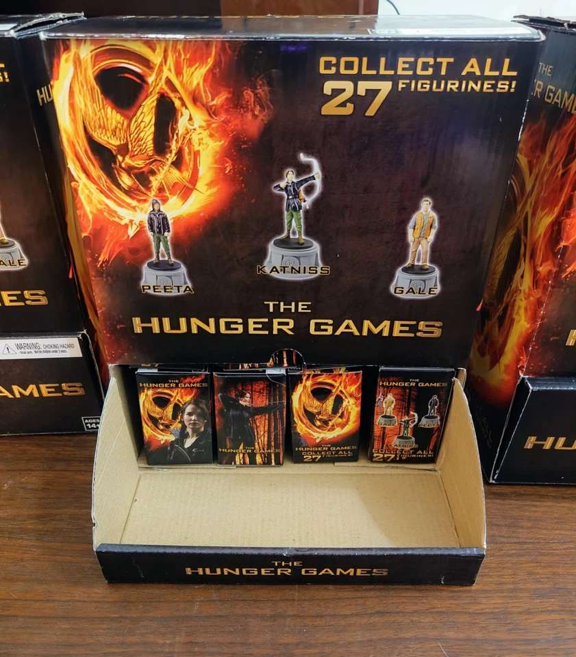 2012 NECA - Голодные игры (фигурки персонажей) совершенно новый в коробке - Изображение 3 из 4