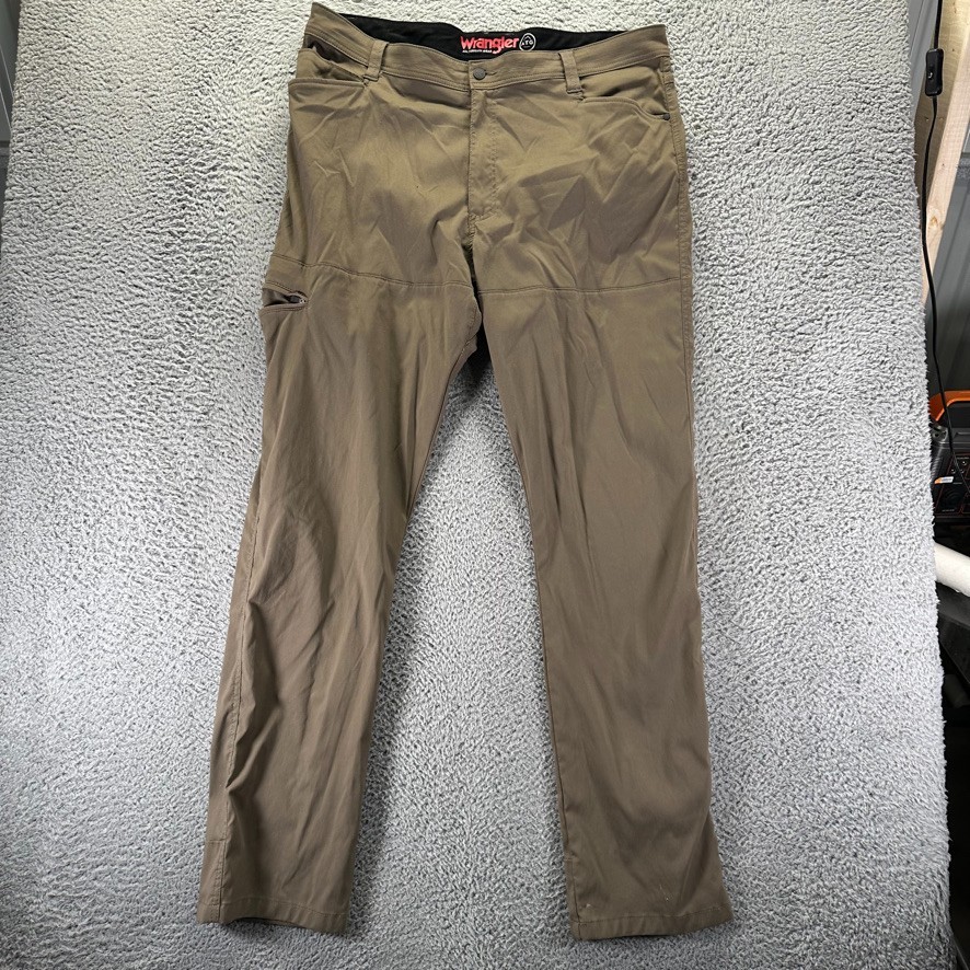 Wrangler Cargo Pants Mens 42x34 Khaki ATG All Terrain Gear Nylo