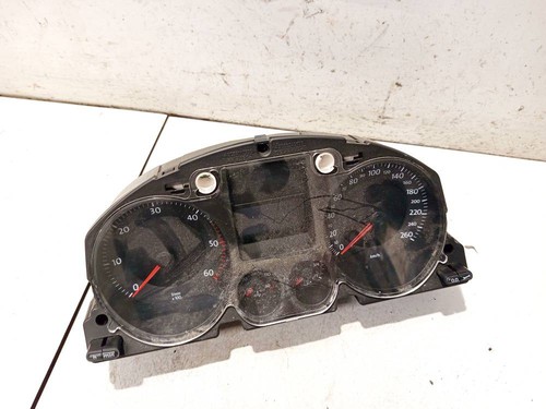 a2c53194181 Tacho Tachometer Kombiinstrument  Volkswagen Passat DE2634609-34
