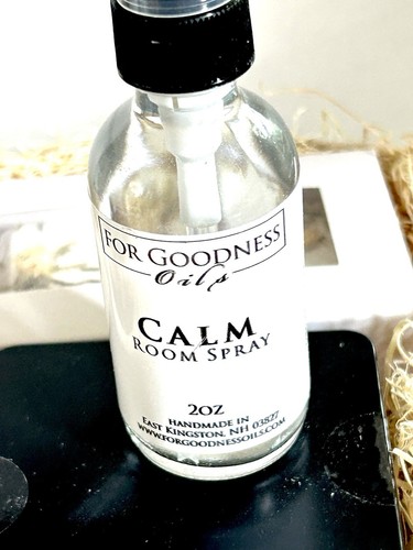 Marigold & Grey Luxury “Thinking Of You” Curated Gift Box Retails $174 - Picture 16 of 24