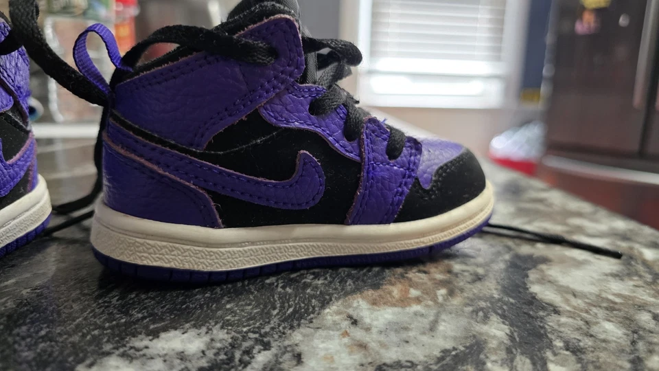 Air Jordan 1 Mid Purple/Negro 5c Foto 4 de 4