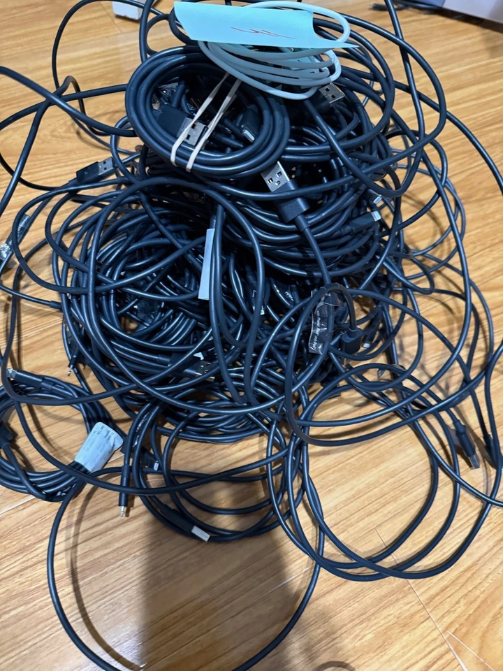 LOTE DE 165 - CABLES IPHONE C-LIGHT / LIGHT-USB A LA MAYORÍA SON 3 PIES MARCA PRINCIPAL - LEER Foto 2 de 4