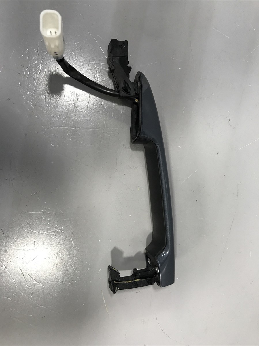 2017 - 2023 MAZDA CX-5 FRONT LEFT DRIVER SIDE DOOR EXTERIOR HANDLE