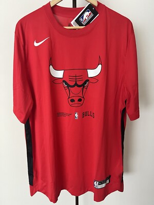Nike Chicago Bulls NBA Team Issued Dri-FIT Warm Up Shirt Mens XLT Red DN6377-657