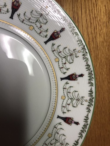 BERNARDAUD Grenadiers France ~ HAPPY HOLIDAYS~ 8.5” Salad Bread Plate - Picture 7 of 10