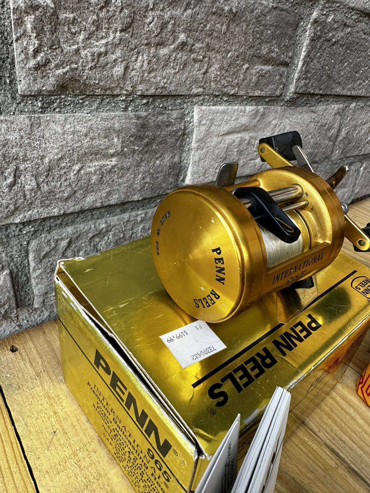 PENN INTERNATIONAL 965 FISHING BAITCASTING REEL, BOX, PAPERS-READ DESCRIPTION!