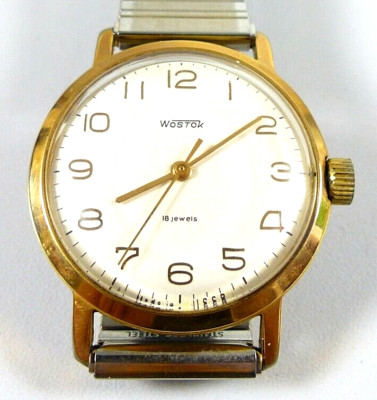 Wostok russische Armbanduhr 18 Steine Kaliber 2209 mit Metallarmband