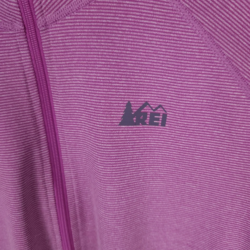 Pullover REI Mujer Medio Púrpura Rayas 1/4 Cremallera Poliéster Spandex Cuello Simulado Foto 4 de 4