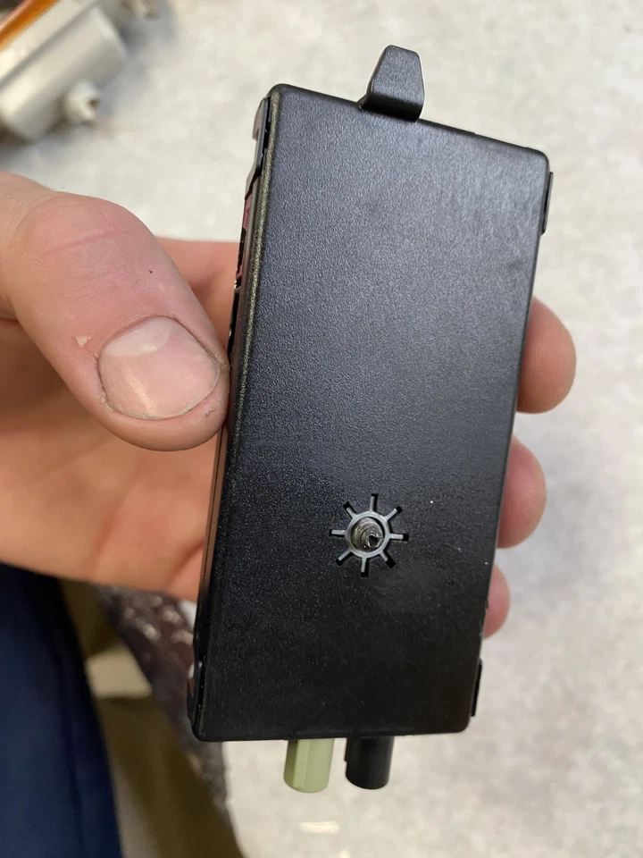 Amplificador de antena BMW X5 2014-2018 probado en diversidad OEM genuino usado 65209334692 Foto 3 de 4