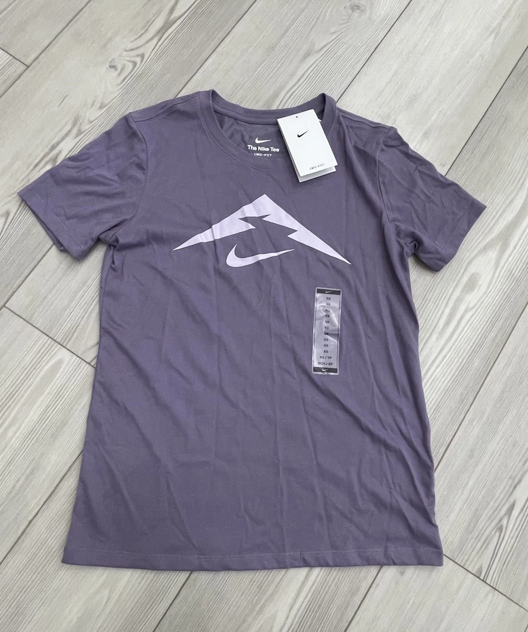 NWT Nike Dri-FIT Trail Women's XS Daybreak Lavender Short Sleeve T-shirt FQ4987