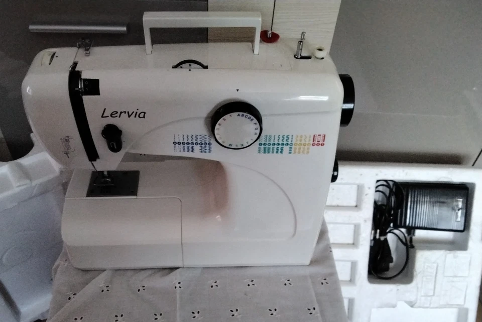 Elektr. Freiarm-Nähmaschine  "Lervia KH 400" Neu In Verpackung - Bild 4 von 4