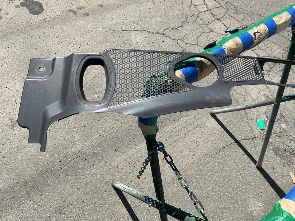 AUDI A4 S4 2010-16 - Cubierta de capó de bahía de motor cortafuegos OEM 8K1 819 447 OEM Foto 2 de 4