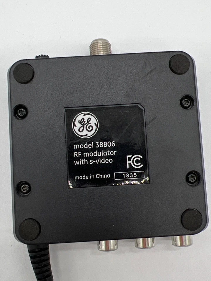 Ge Model 38806 Rf Modulator With S-Video Tv Converter Adapter - Image 3 of 3