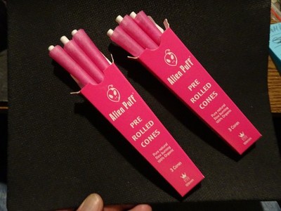 2~ packs Alien Puff Hot Pink Pre-Rolled Cones Kingsize 109mm 2~ packs with 3 Con