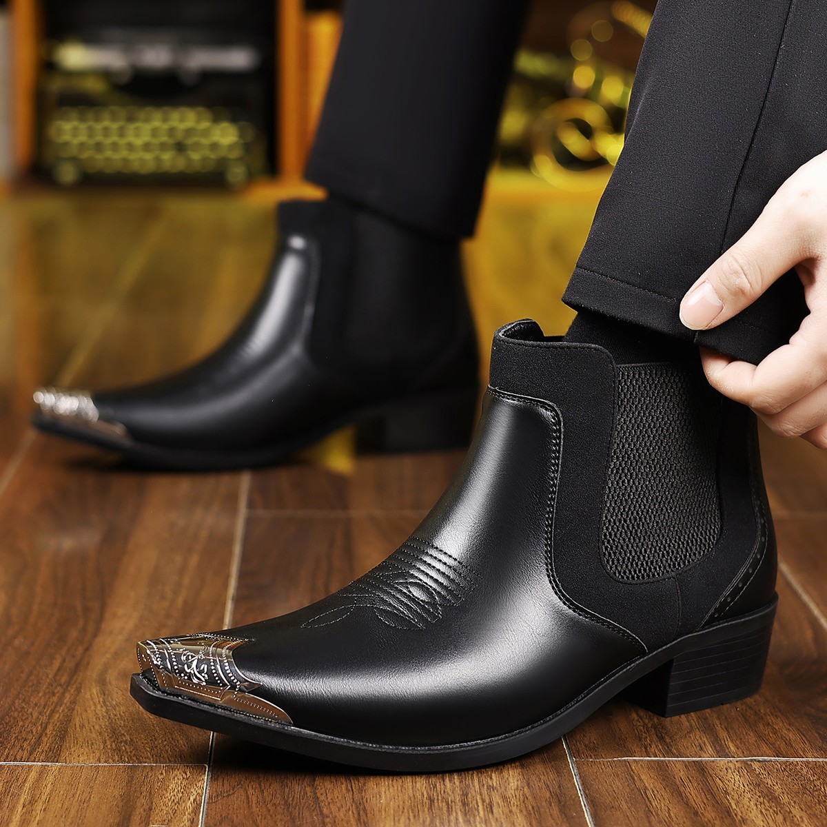 Men's Chelsea Boots Elastic Side Ankle Boots Metal Toe Cap Dress Boots for Daily