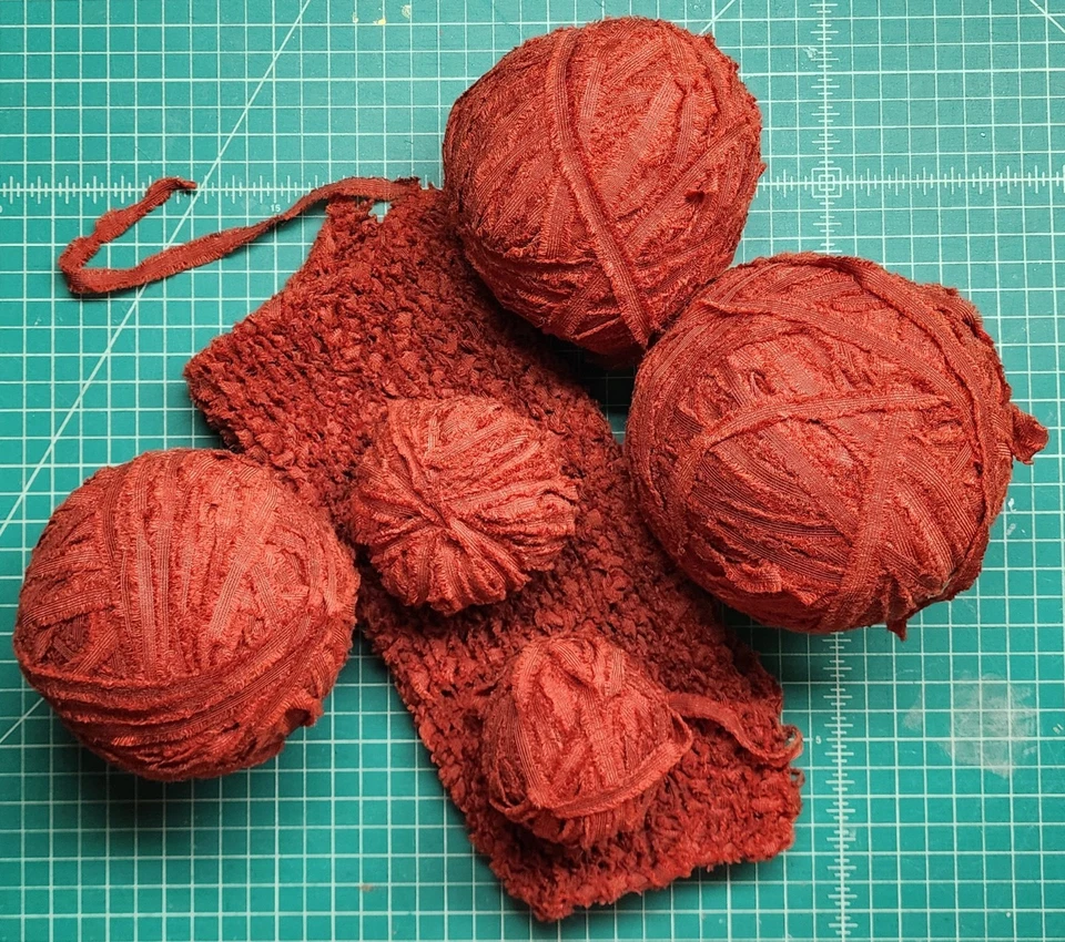 Lote de hilo de cinta roja terracota artesanal - 5 bolas + muestra tejida, 28,8 oz Foto 2 de 4