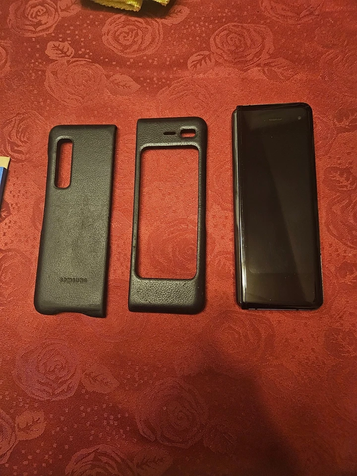 Samsung Galaxy Fold 5G, 512/12 GB. In technisch wie optisch gutem Zustand - Bild 4 von 4