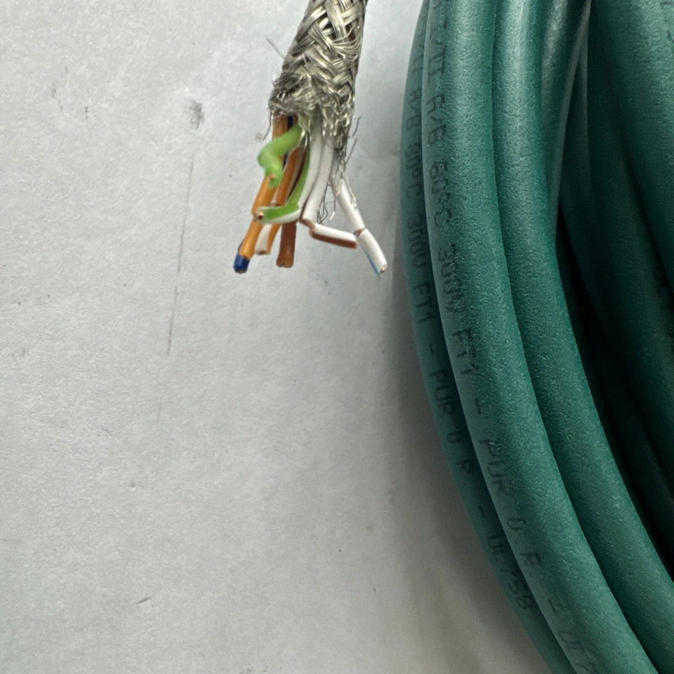 Flamar Molex 155431  Industrial Ethernet Cable  /10 Meters AVM Style (open Box) - Imagem 4 de 4