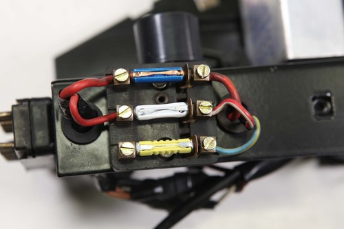 70-73 OEM Porsche 911S 911E MFI Electrical Console Fuse Box 3 911.610.103.00 B2 - Picture 2 of 13