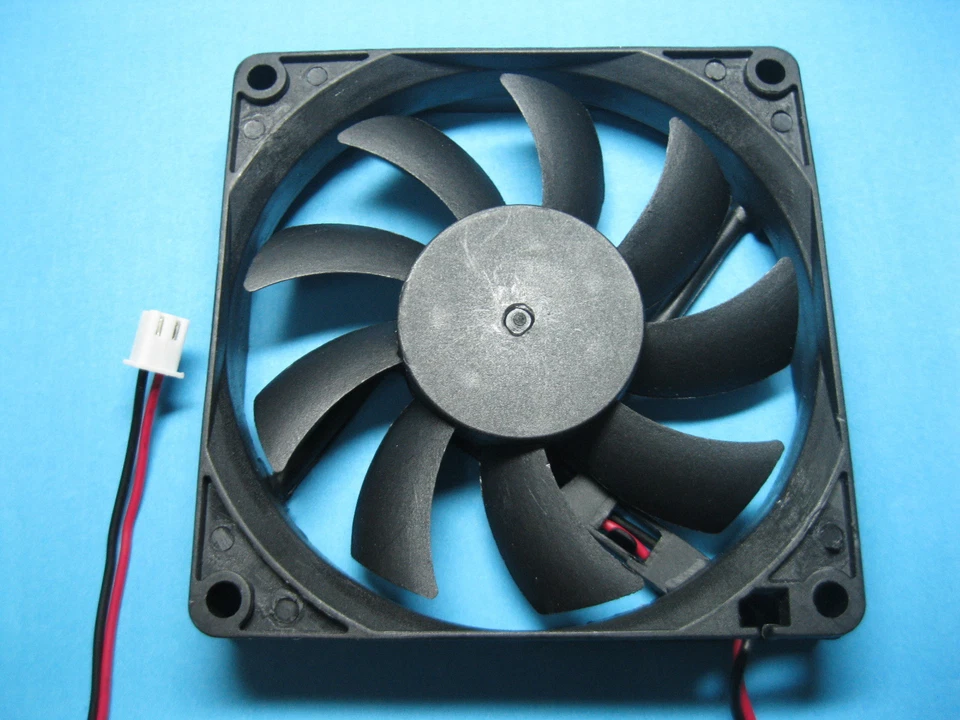 2 pcs Brushless DC Cooling Fan 12V 8015S 9 Blade 80x80x15mm 2pin Sleeve Bearing - Image 3 of 4