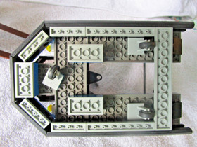 LEGO World City: Hovercraft Hideout (7045)