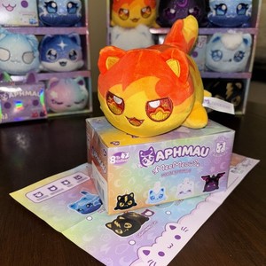 Aphmau MeeMeows Mystery Plush Litter 8. Elemental Mystery. 6” Fire Cat