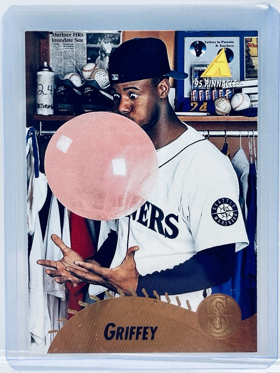 80's BURSWOOD CASINO メダル3点 Ken Griffey Jr 1995 Pinnacle Gold #128 Blowing Bubble Gum Iconic