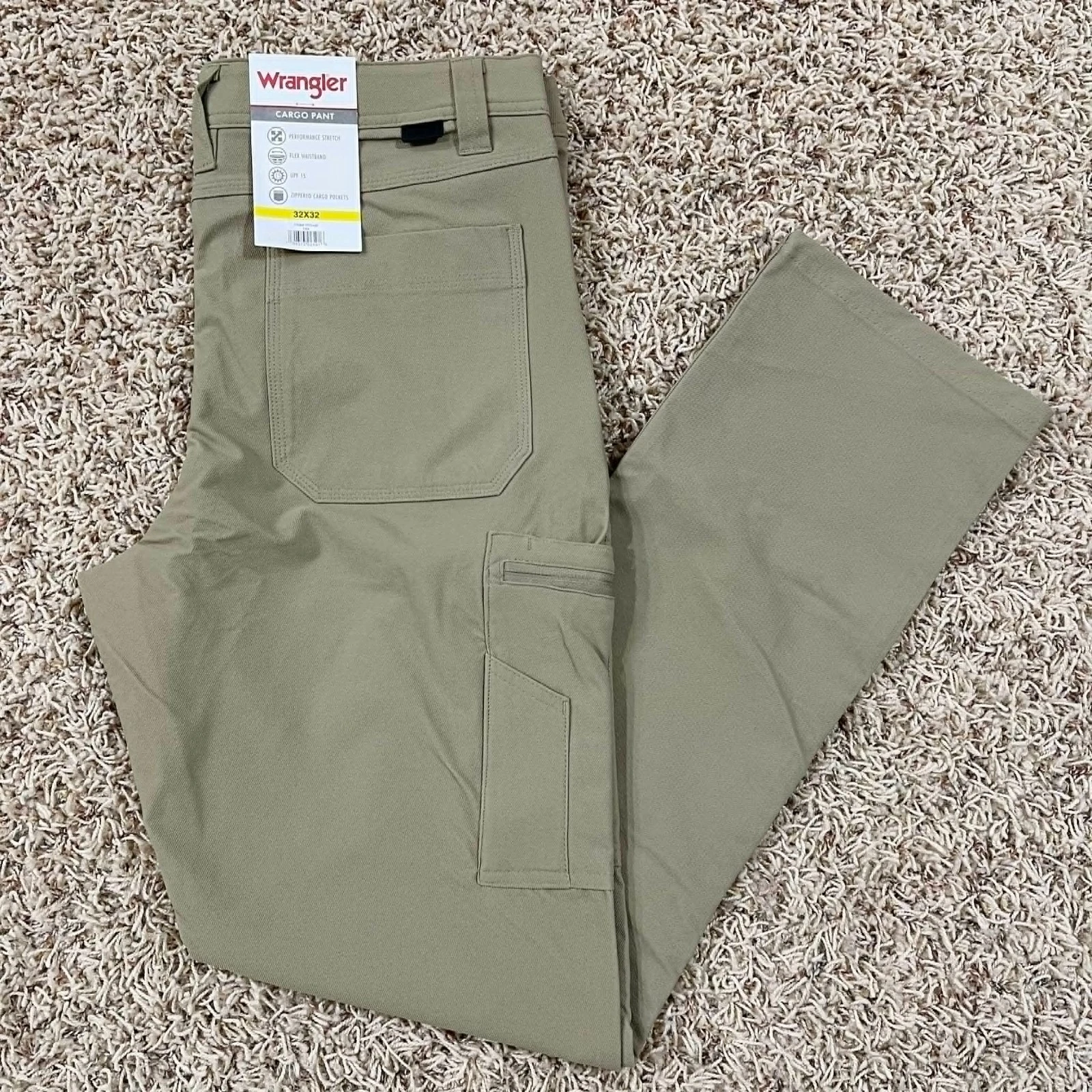 Wrangler Men's Tech Cargo Twill Pants Tan, Size 32x32 (New)