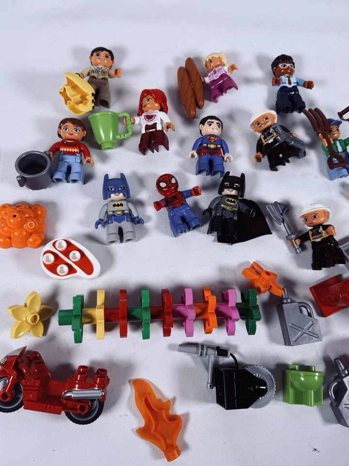 LEGO Duplo Minifigures Lot With Accessories Super Heroes - Image 2 of 4