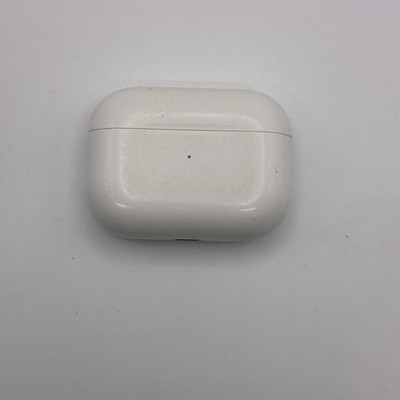 Apple AirPods Wireless Charging Case A2700 2022 White Replacement Only - Used B