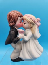 Vintage Bride  Groom Figurine Wedding First Kiss 4" cake topper Ceramic