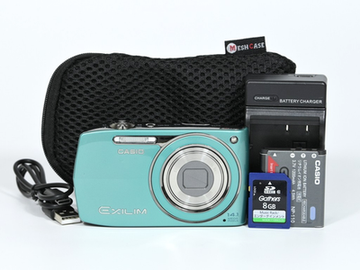 CASIO EXILIM EX-Z2300 Compact Digital Camera Blue w/SD card, case
