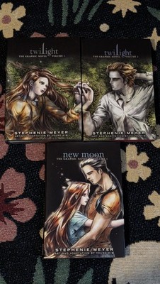 Twilight Saga Graphic Novel Volume 1 2 New Moon 1 Hardback Meyer Stephenie