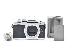 Olympus OM-D E-M10 Mark II Body Silver Working