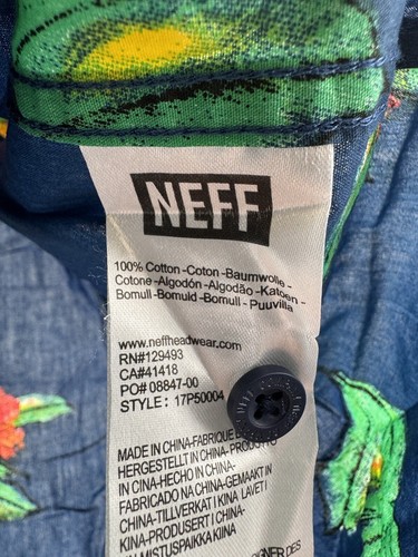 NEFF Mens Button Up Hawaiian Shirt Blue Floral Hibiscus Short Sleeve Sz Sm NWT - Picture 8 of 9