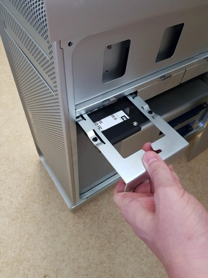 2x MAC SSD Adapter Hard Drive 2.5 TO 3.5 Sled Caddy - Mac Pro A1289 - Image 2 of 4