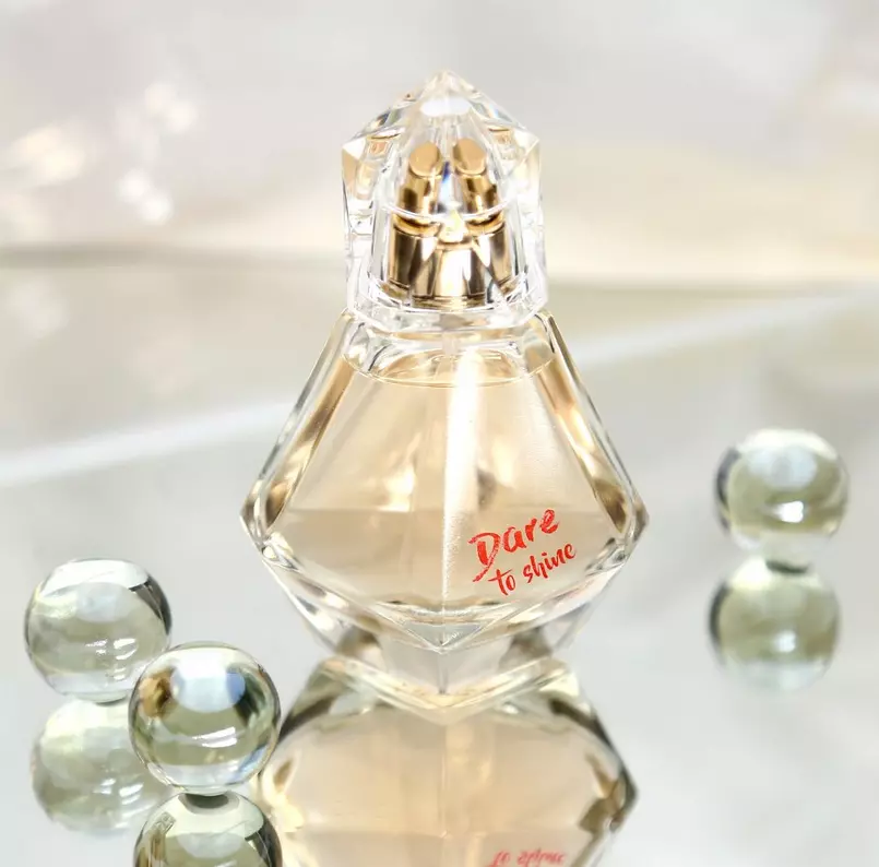 Dare to shine oriflame review sale