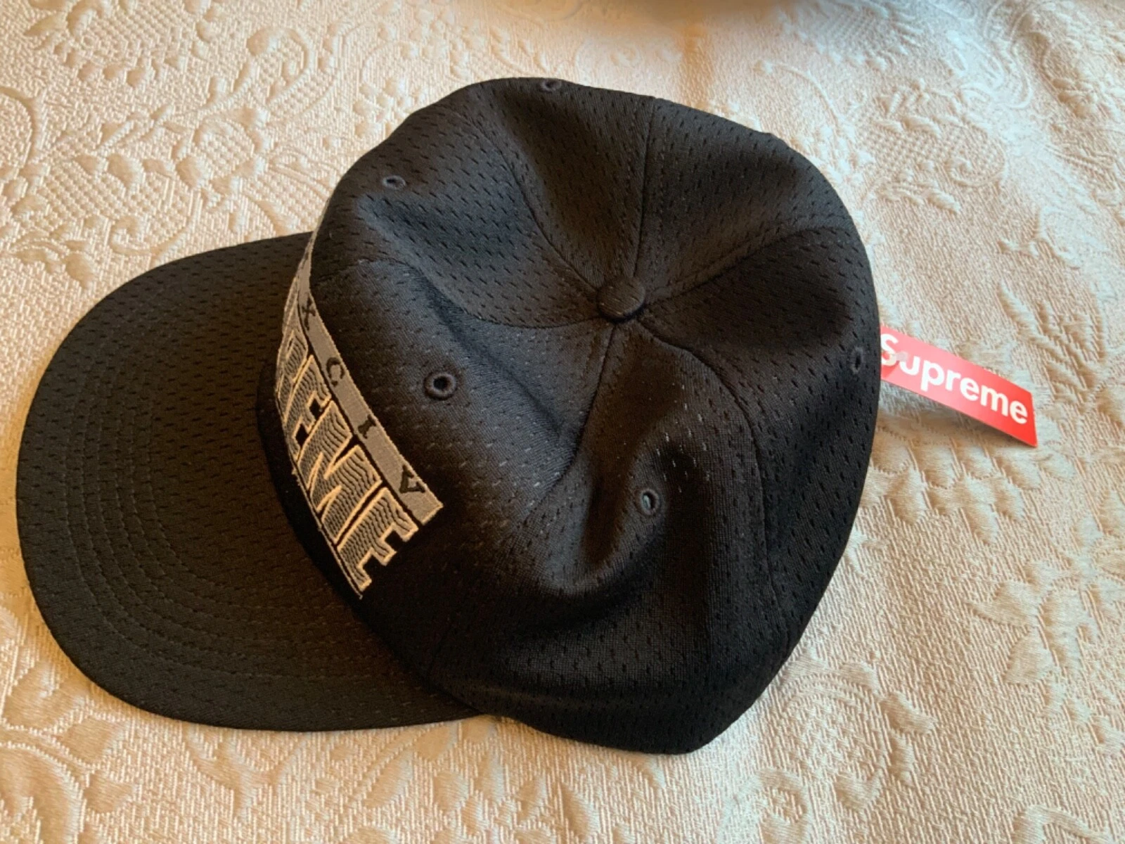Casquette noire MCMXCIV Supreme