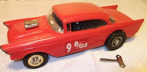 VINTAGE-WEN-MAC-RED-57-CHEVY-DELCO-DRAG-RACER-WIND-UP-FRICTION-TETHER-CAR-WORKS
