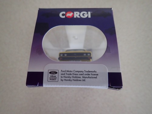 Corgi Vanguards 1:43 VA14900 Ford Escort Mk2 RS2000 Custom Signal Yellow BNIB - Picture 18 of 20